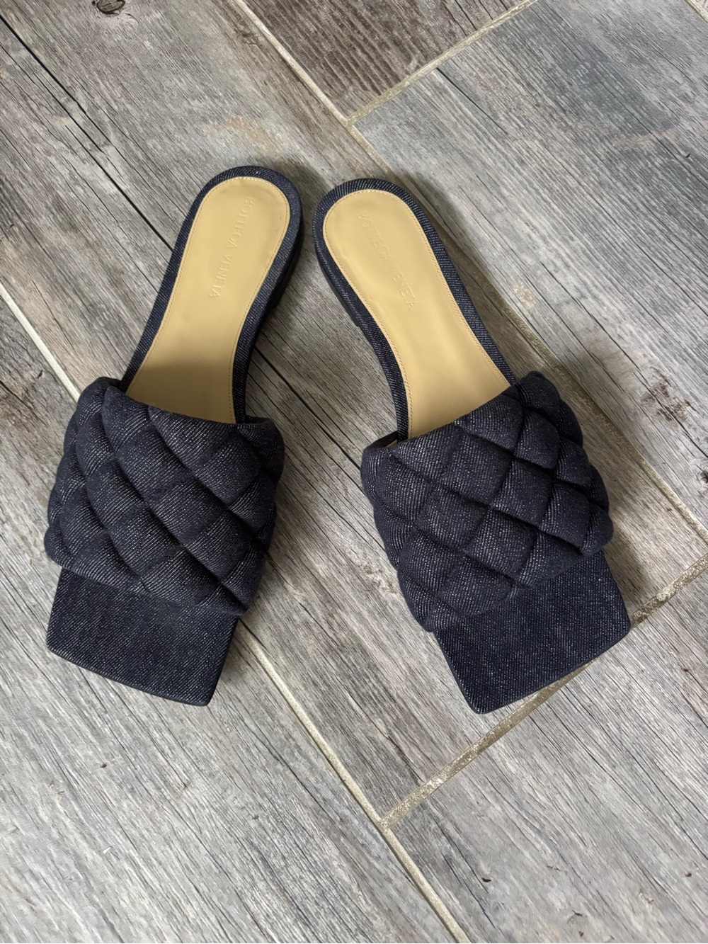 Bottega Veneta Denim Slides. Size 39